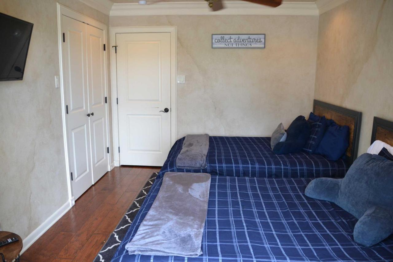 Luxury Hot Springs Oasis On Lake With Private Dock! Bagian luar foto