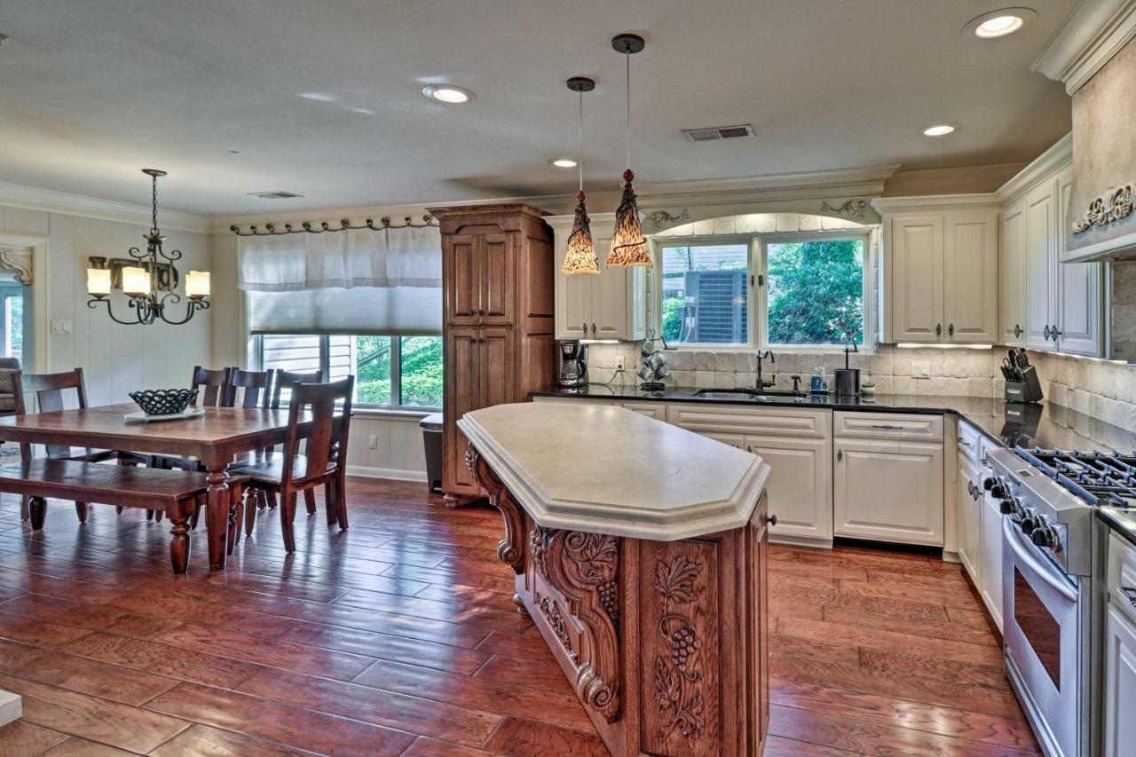 Luxury Hot Springs Oasis On Lake With Private Dock! Bagian luar foto