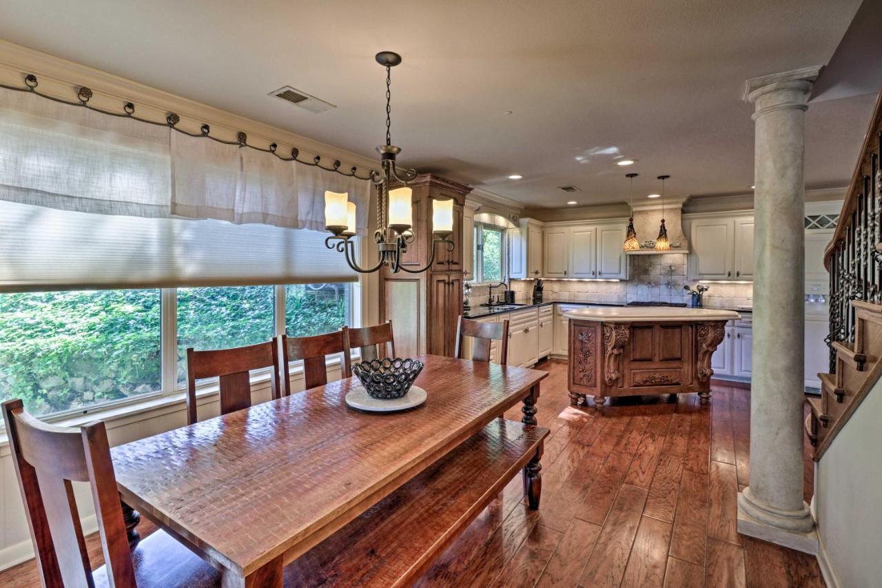 Luxury Hot Springs Oasis On Lake With Private Dock! Bagian luar foto